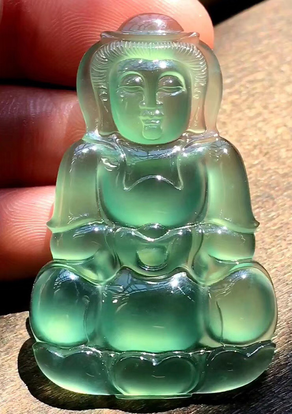 翡翠a货老坑玻璃种坐莲观音
