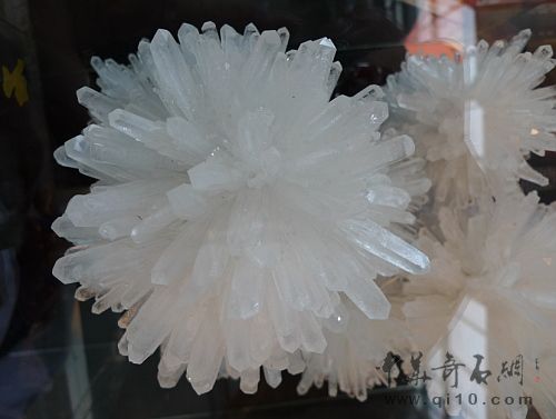 090711昆明石博会J028人工结晶的矾类假水晶1-5.JPG
