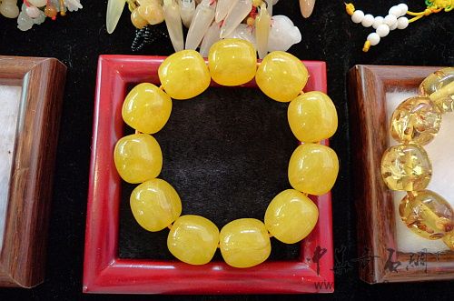 090711昆明石博会J042假琥珀1-4.JPG