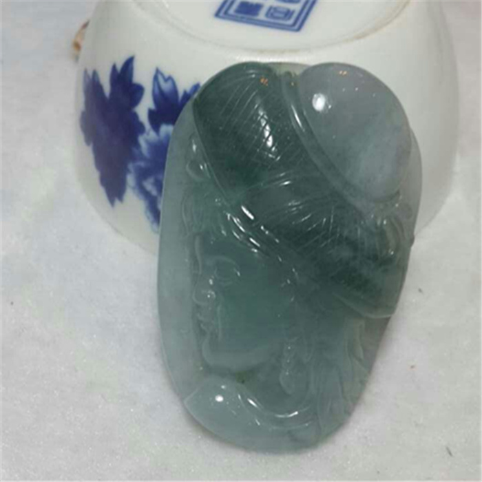 蓝水冰种飘花翡翠阿诗玛3900元